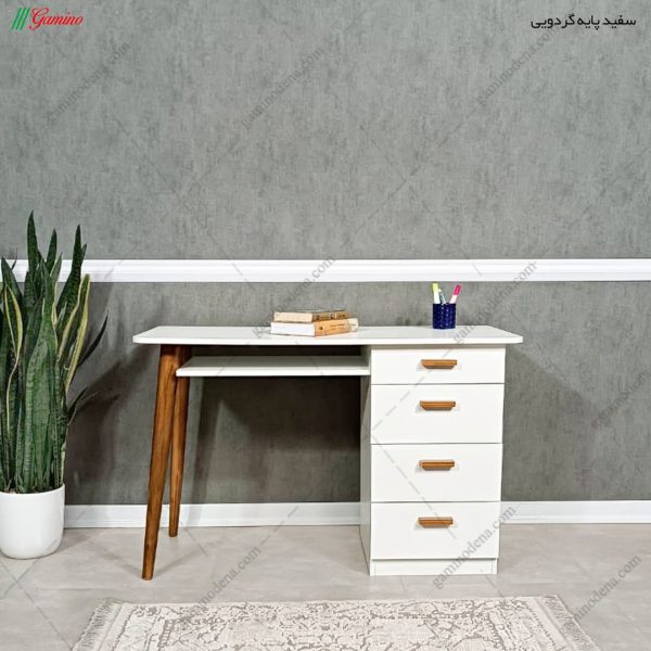 میز تحریر توسکا