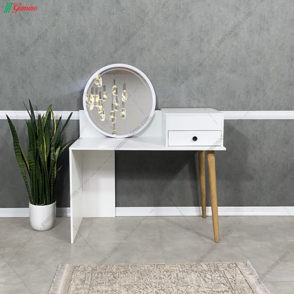 میز آرایش خاص، میز آرایش پردیس