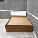 نمای رو برو تخت خواب آلوا دو نفره از گامی نو