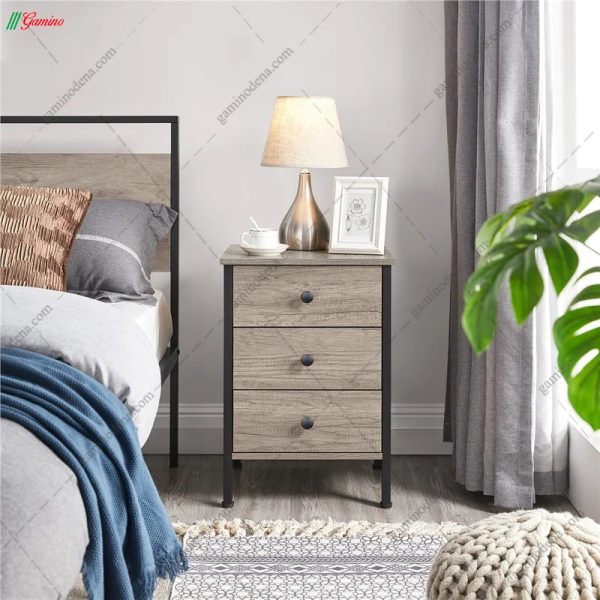 میز کنار مبلی آماتا