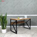 میز تحریر آیه