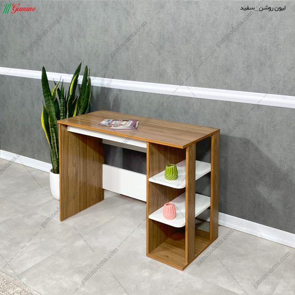 میز تحریر پروین