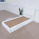 نمای کناری از تخت خواب یک نفره سانا ساخته شده در گامینو