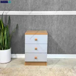 نمای اصلی میز پاتختی سه کشو مدرن هیوا از گامی نو