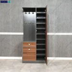 نمای کمد باز جاکفشی و جالباسی ایستاده گیلدا